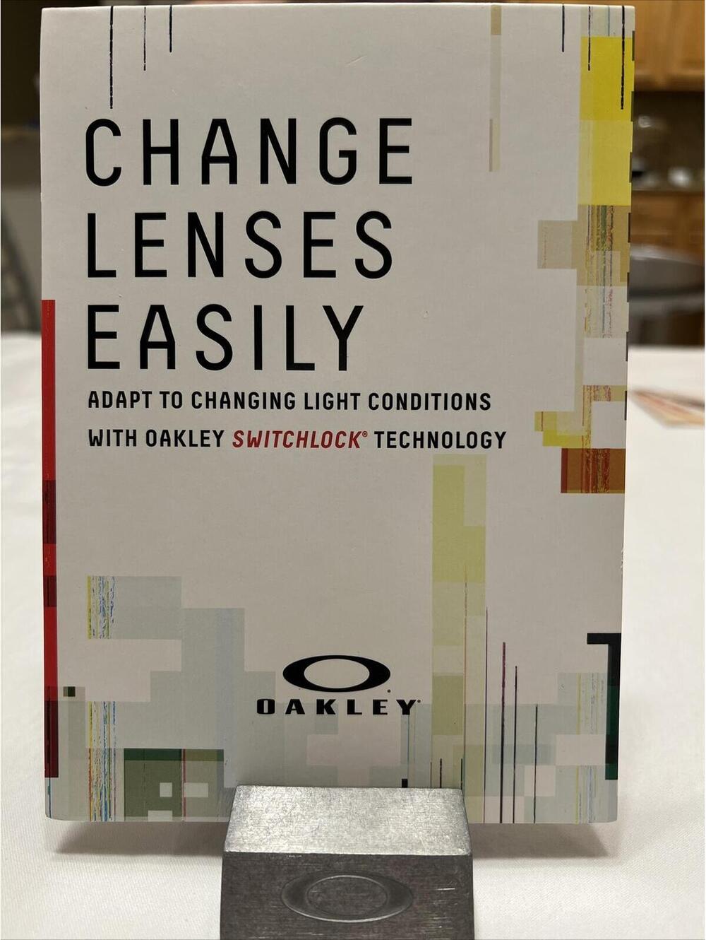 OAKLEY switchlock technology pop cards